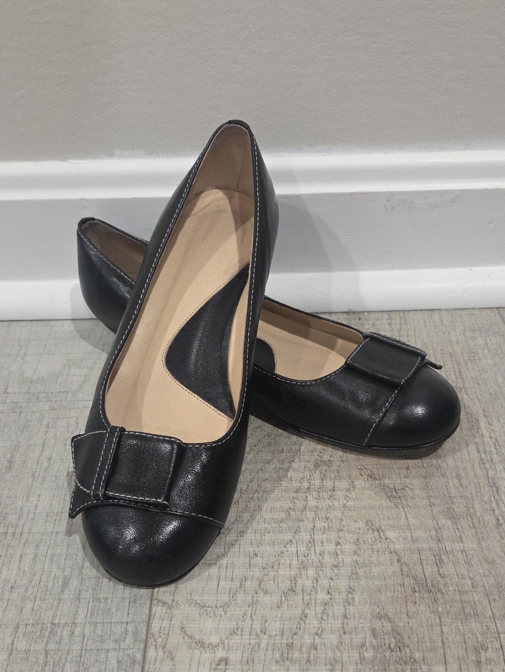 Faconnable Classic Black All Leather Bow-Accent Women’s Flats